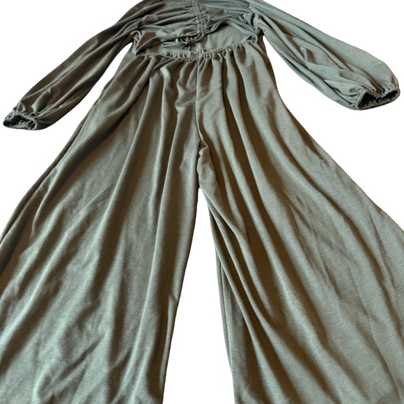 Three Bird Nest Intentions Open-Back Jumpsuit Stretchy Wide Leg Ruffle Size XL - Picture 12 of 13
